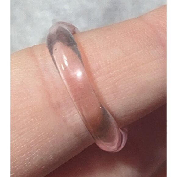Abstract Pastel Pink Translucent Fashion Ring Size 8 - Picture 14 of 15
